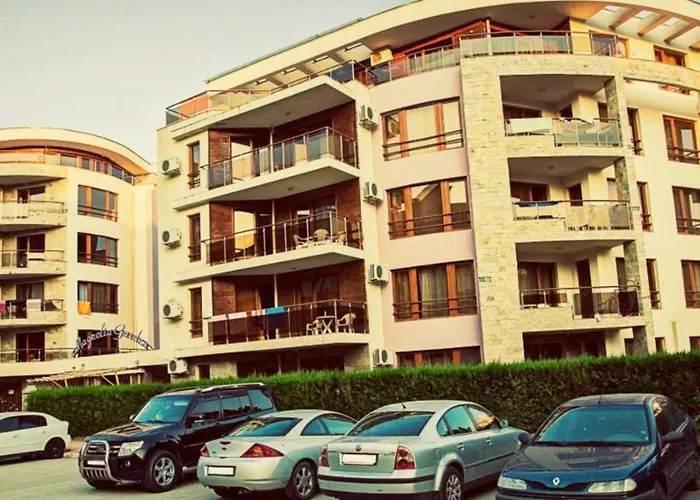 Lejlighedshotel Magnolia Garden 3*