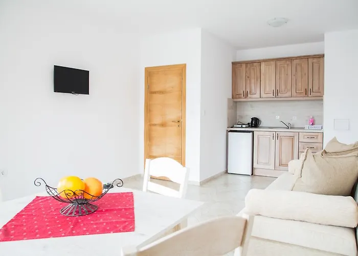 Magnolia Garden Lägenhetshotell Slăntjev Brjag