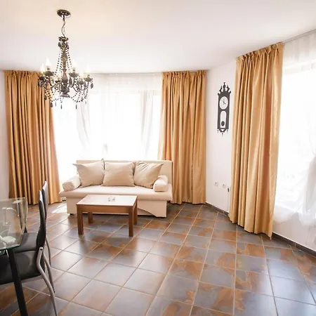 מלון דירות Magnolia Garden