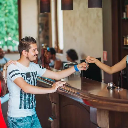 Magnolia Garden סאני ביץ'