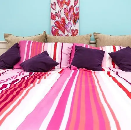 Magnolia Garden מלון דירות 3*