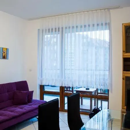 מלון דירות Magnolia Garden 3*